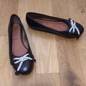 NWOT - new - hunter brown ballet flat with bow nautical 6